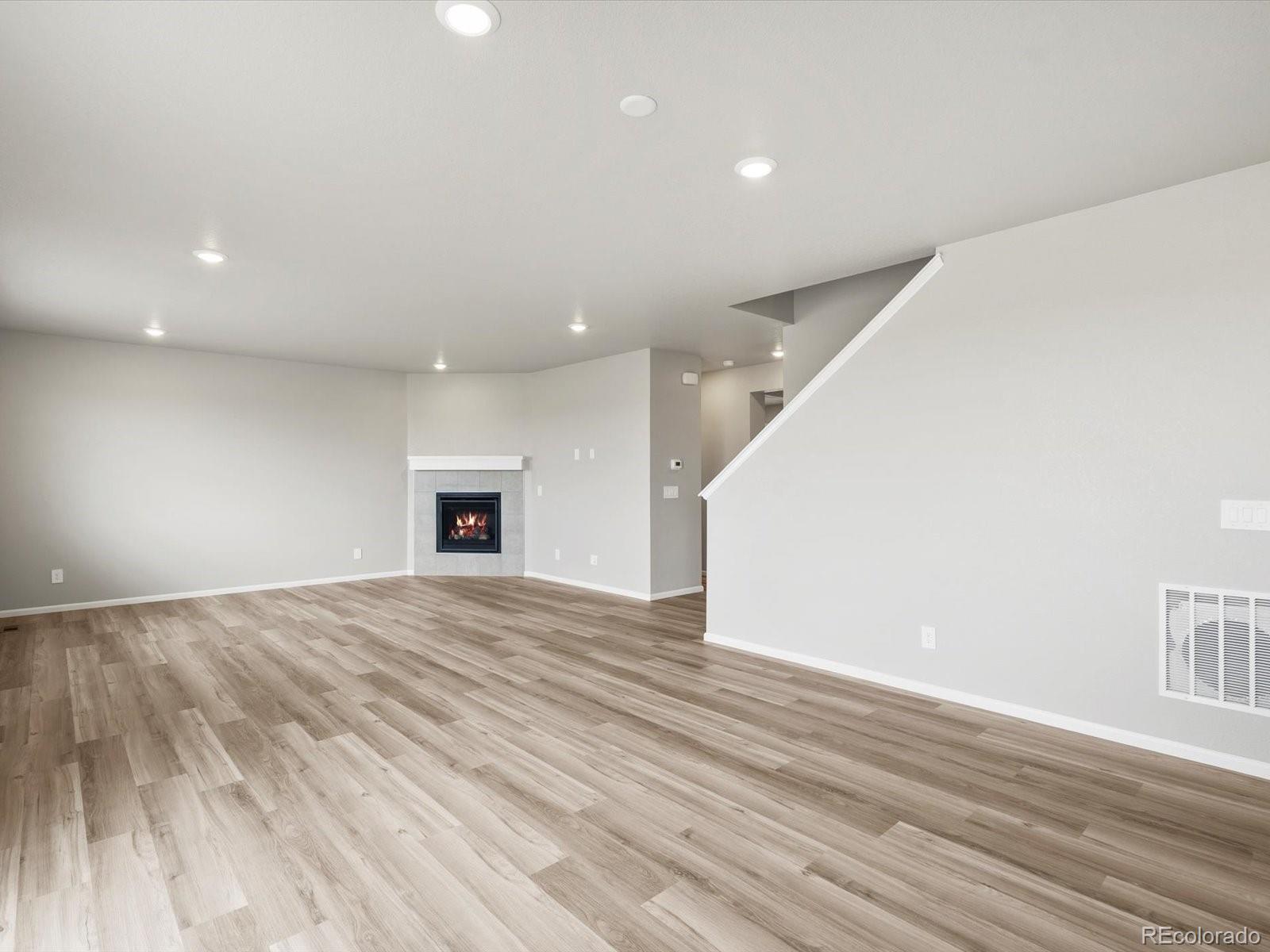 MLS Image #7 for 8829  sedalia street,commerce city, Colorado