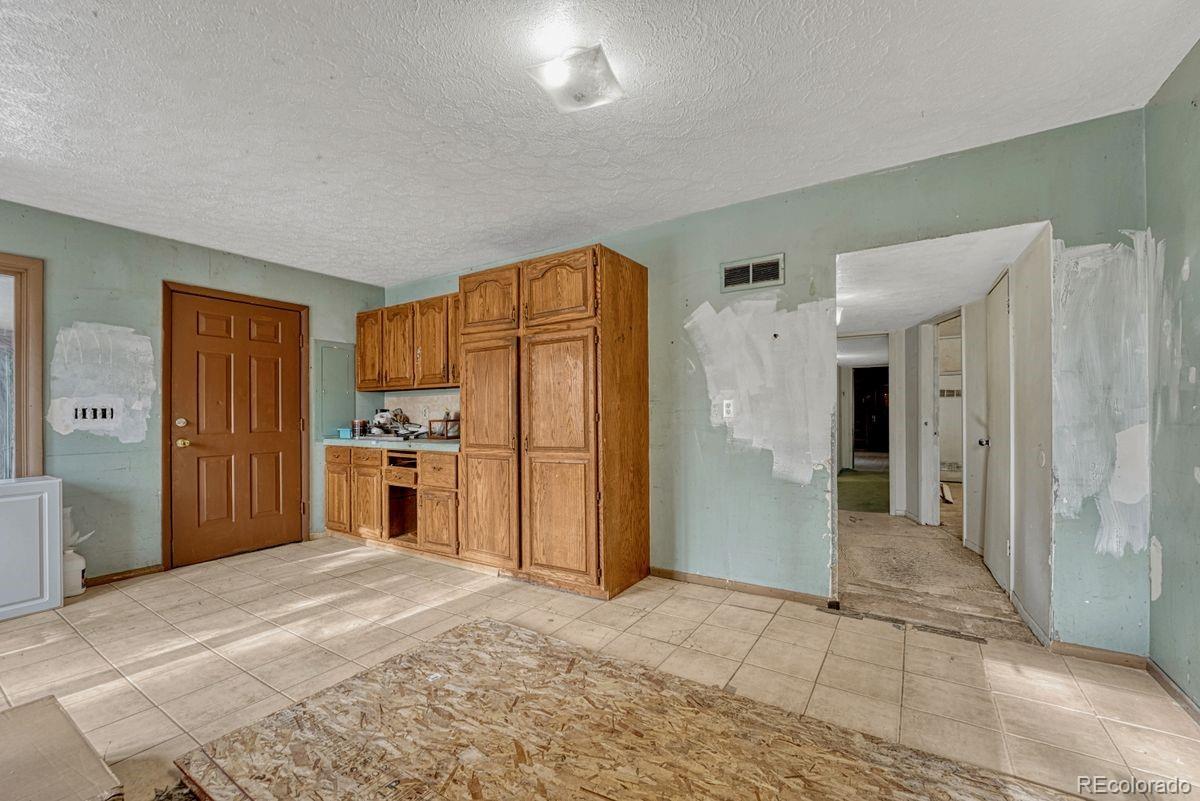 MLS Image #15 for 14425  black forest road,colorado springs, Colorado