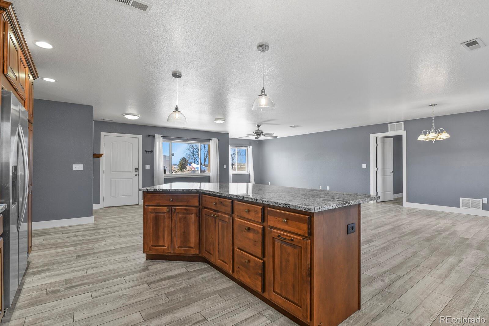 MLS Image #16 for 573 w archer plaza,pueblo, Colorado