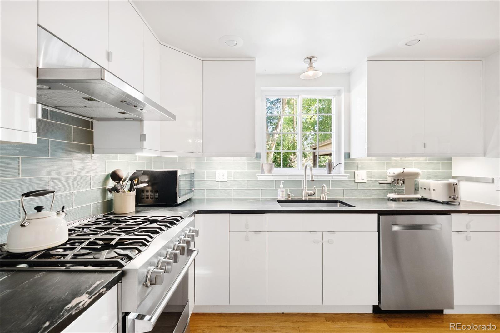 MLS Image #10 for 636  fairfax street,denver, Colorado