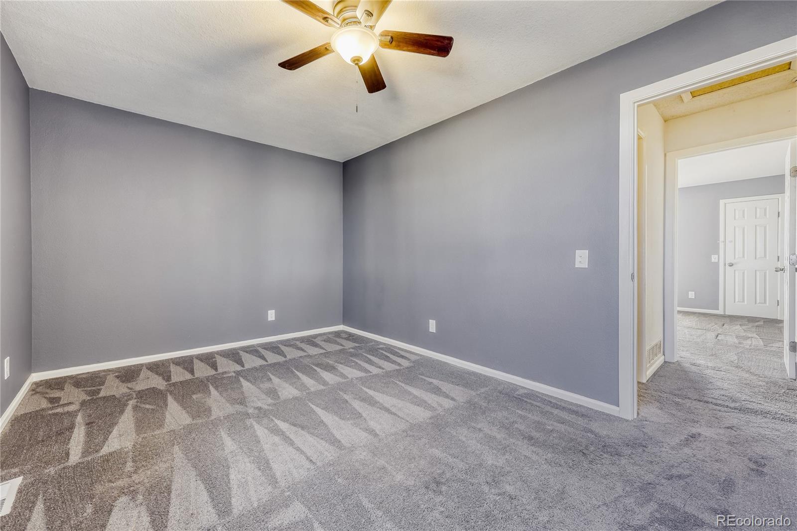 MLS Image #18 for 11658  community center drive,northglenn, Colorado
