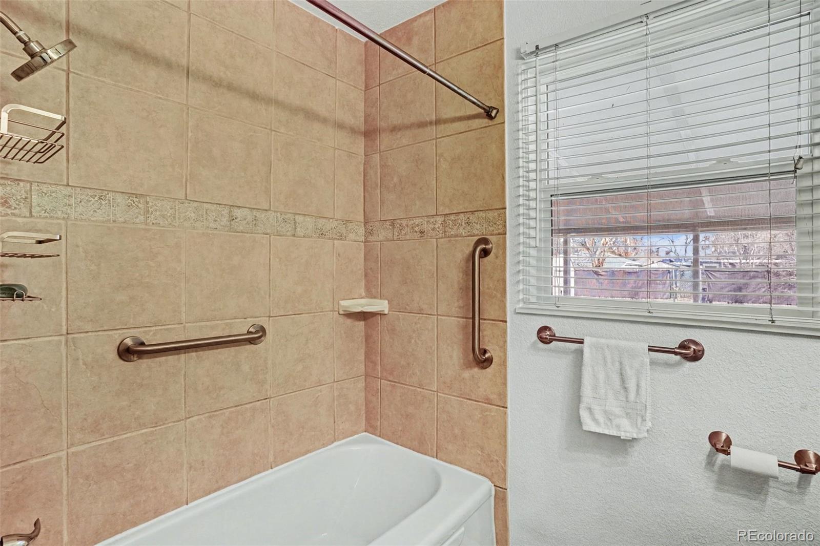 MLS Image #19 for 1320  willow street,denver, Colorado