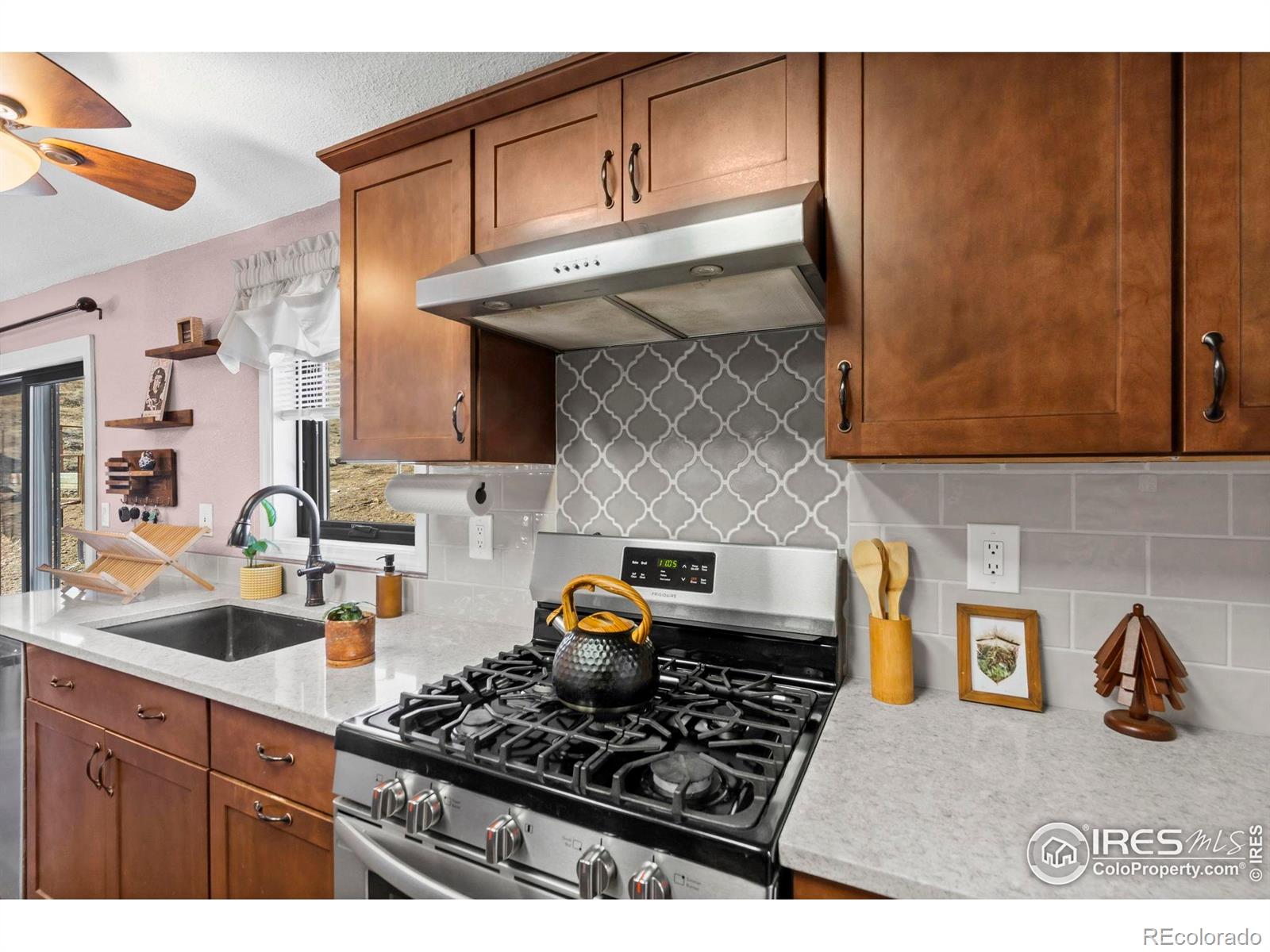 MLS Image #14 for 90  redtail ridge way,bellvue, Colorado