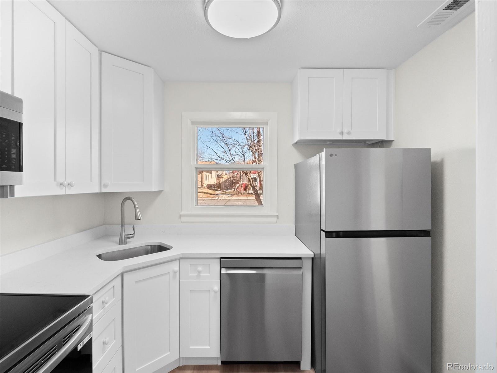 MLS Image #11 for 4395 s pennsylvania street,englewood, Colorado