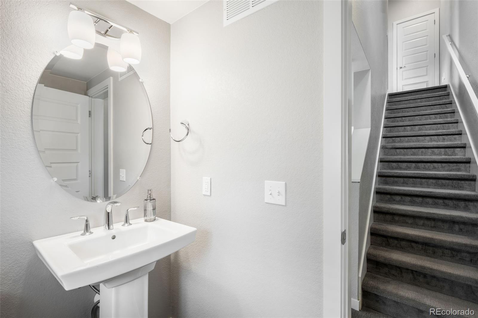 MLS Image #12 for 8855 e 55th avenue ,denver, Colorado