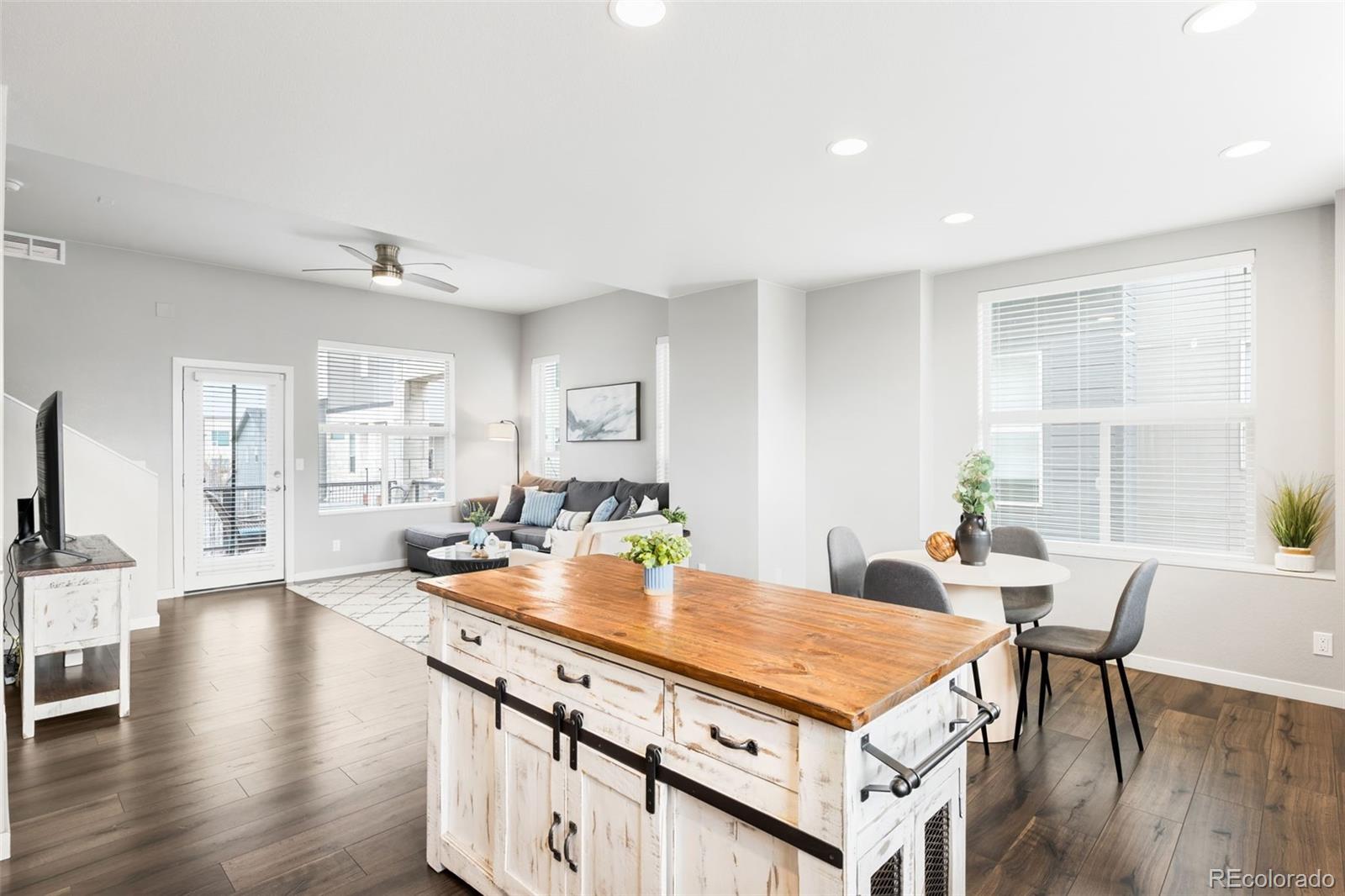 MLS Image #6 for 8855 e 55th avenue ,denver, Colorado