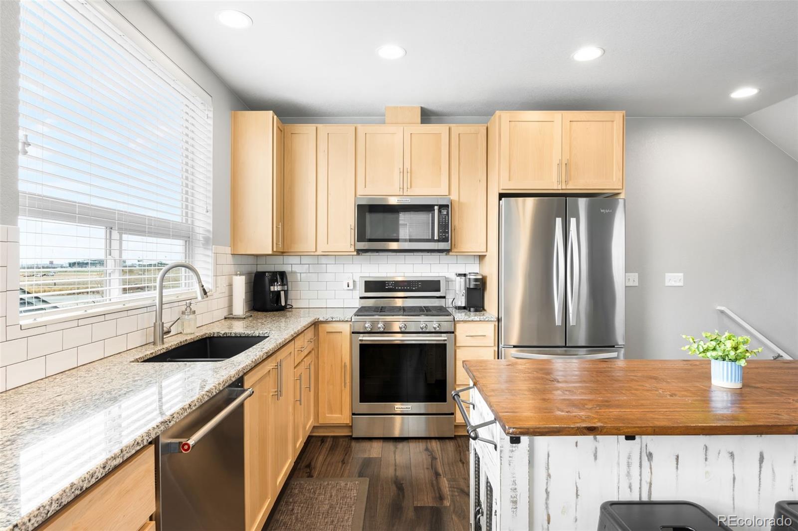 MLS Image #8 for 8855 e 55th avenue ,denver, Colorado