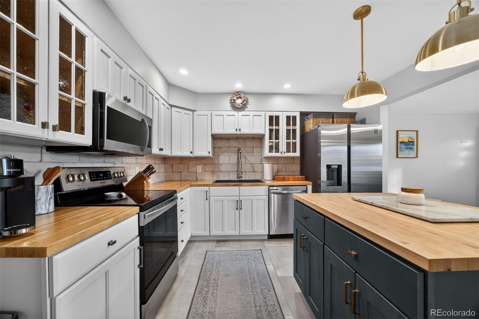 MLS Image #14 for 6522  benton circle,arvada, Colorado