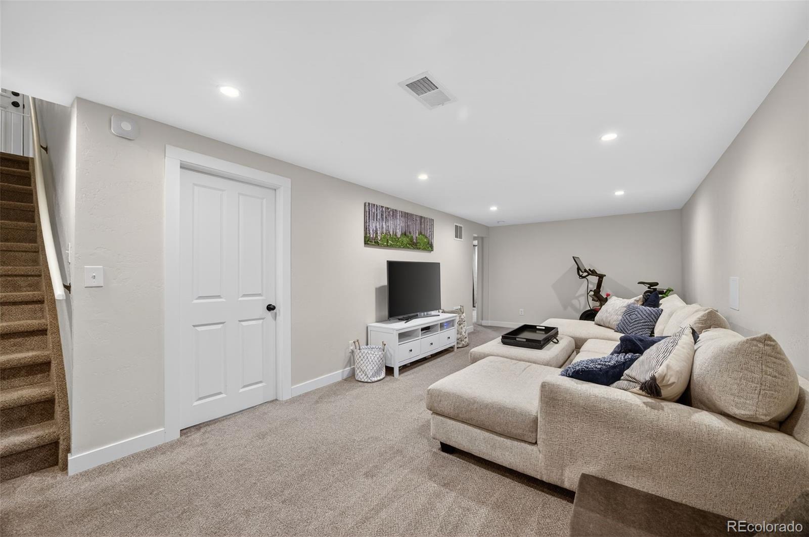 MLS Image #17 for 6522  benton circle,arvada, Colorado