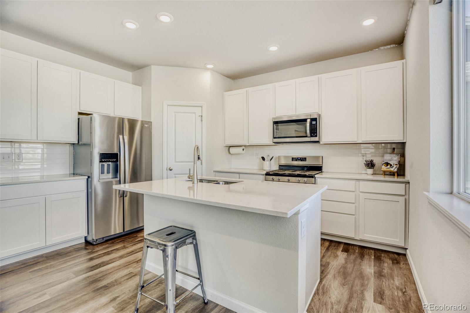 MLS Image #2 for 5881  red barn avenue,mead, Colorado
