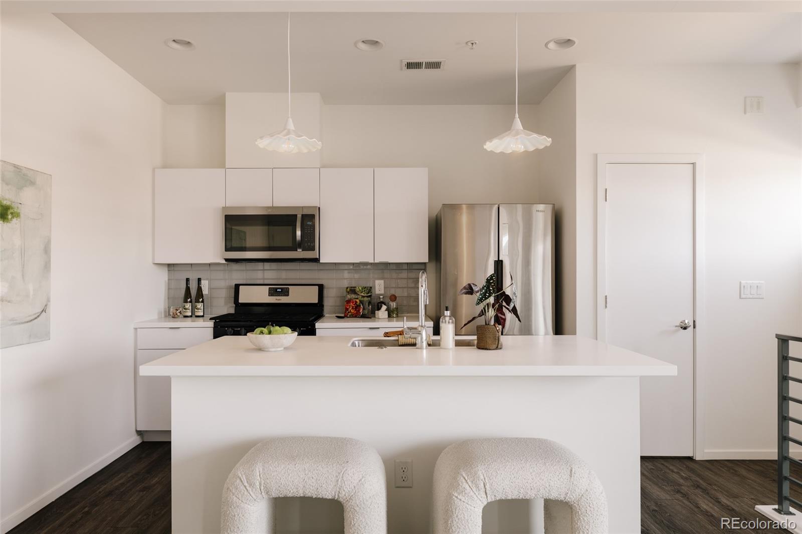 MLS Image #5 for 1711  hooker street 1,denver, Colorado