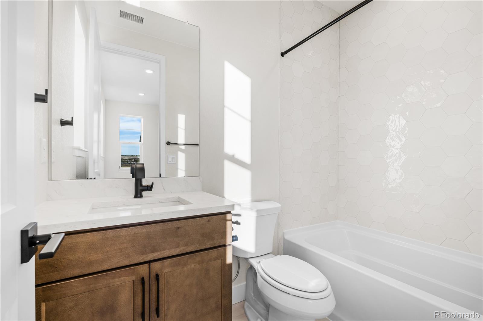 MLS Image #12 for 6448  still pine circle,castle pines, Colorado