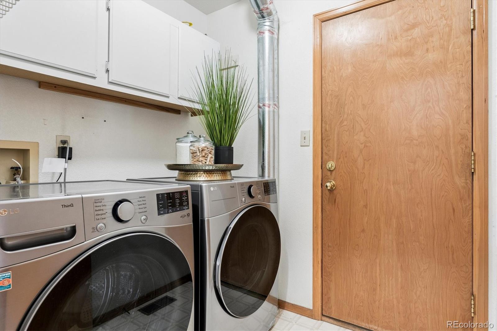 MLS Image #11 for 2230  brent circle,colorado springs, Colorado