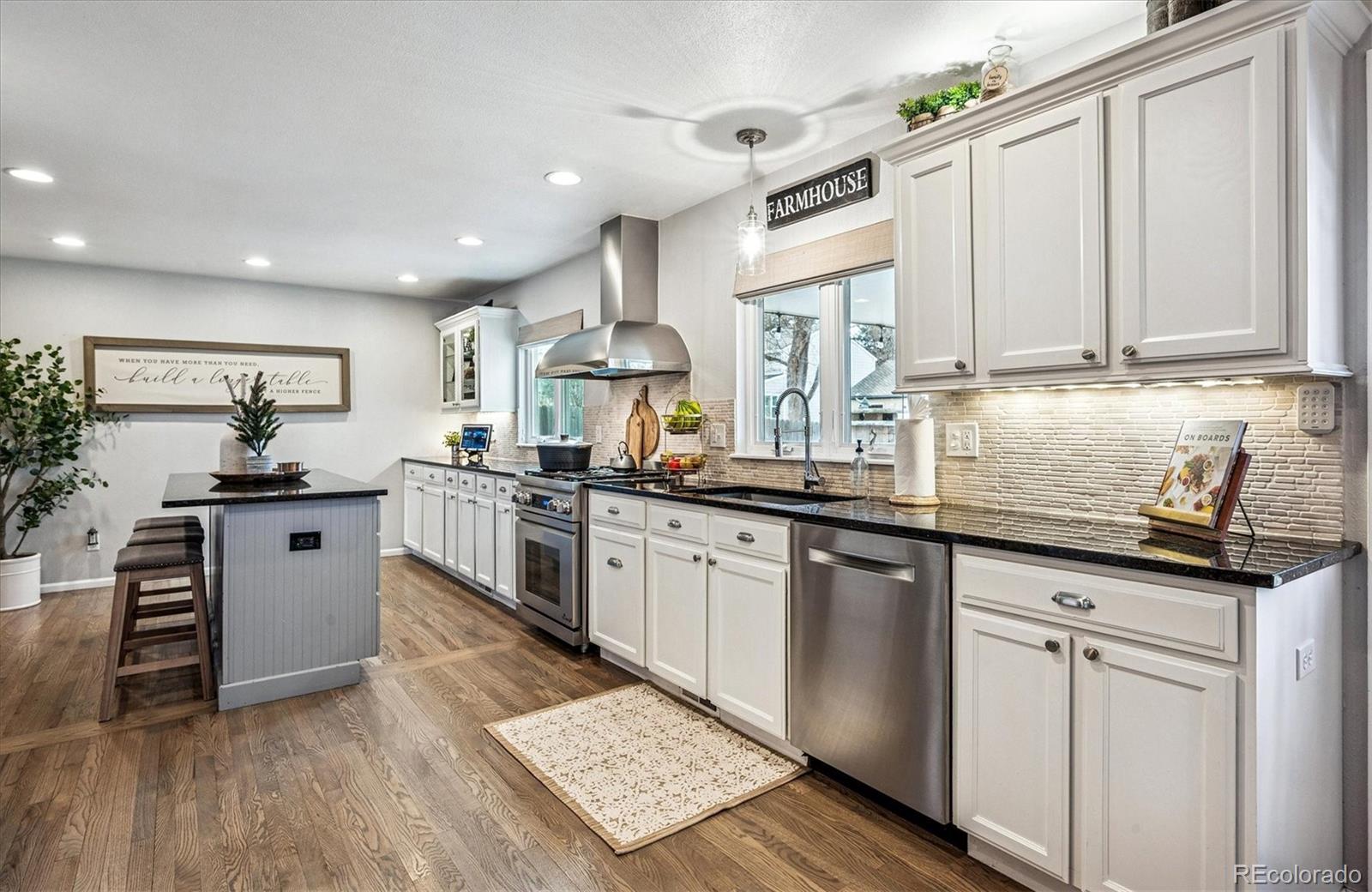 MLS Image #10 for 6809 s niagara court,centennial, Colorado