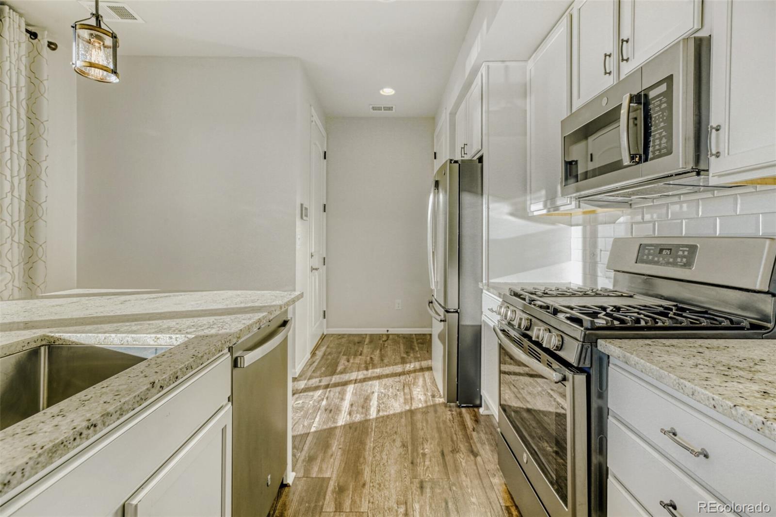 MLS Image #10 for 23626 e 5th place ,aurora, Colorado