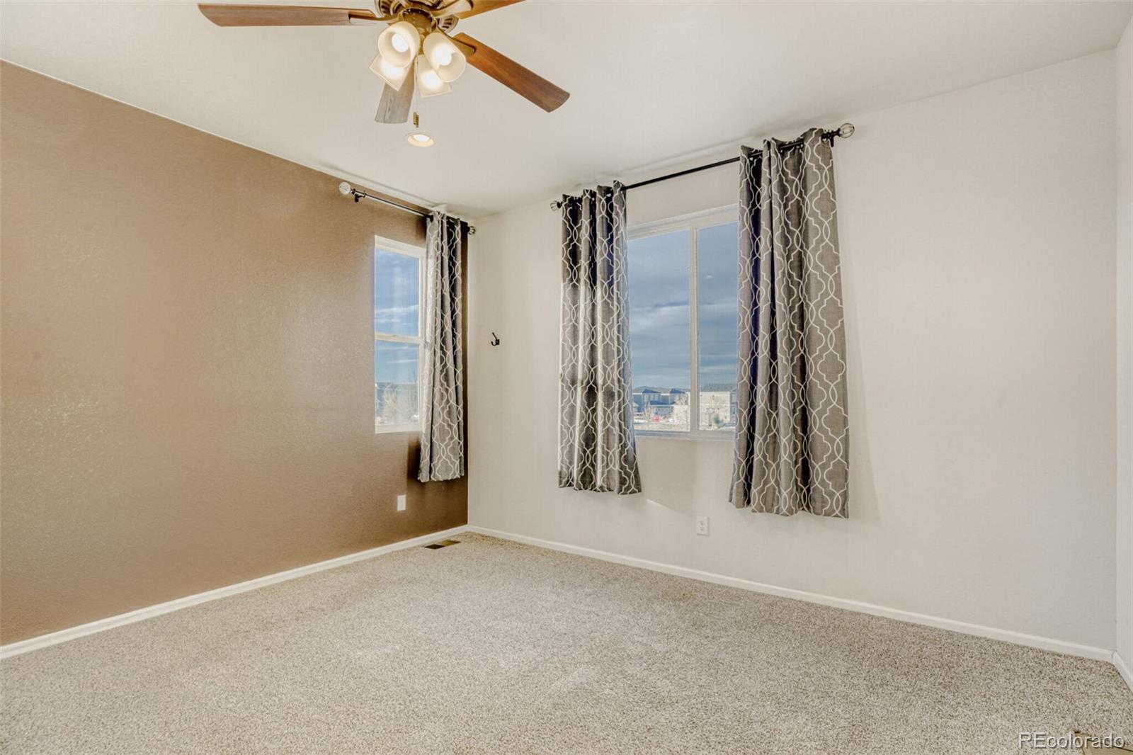 MLS Image #14 for 23626 e 5th place ,aurora, Colorado