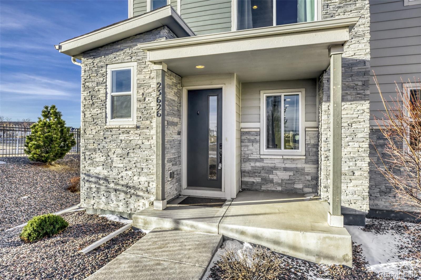MLS Image #2 for 23626 e 5th place ,aurora, Colorado