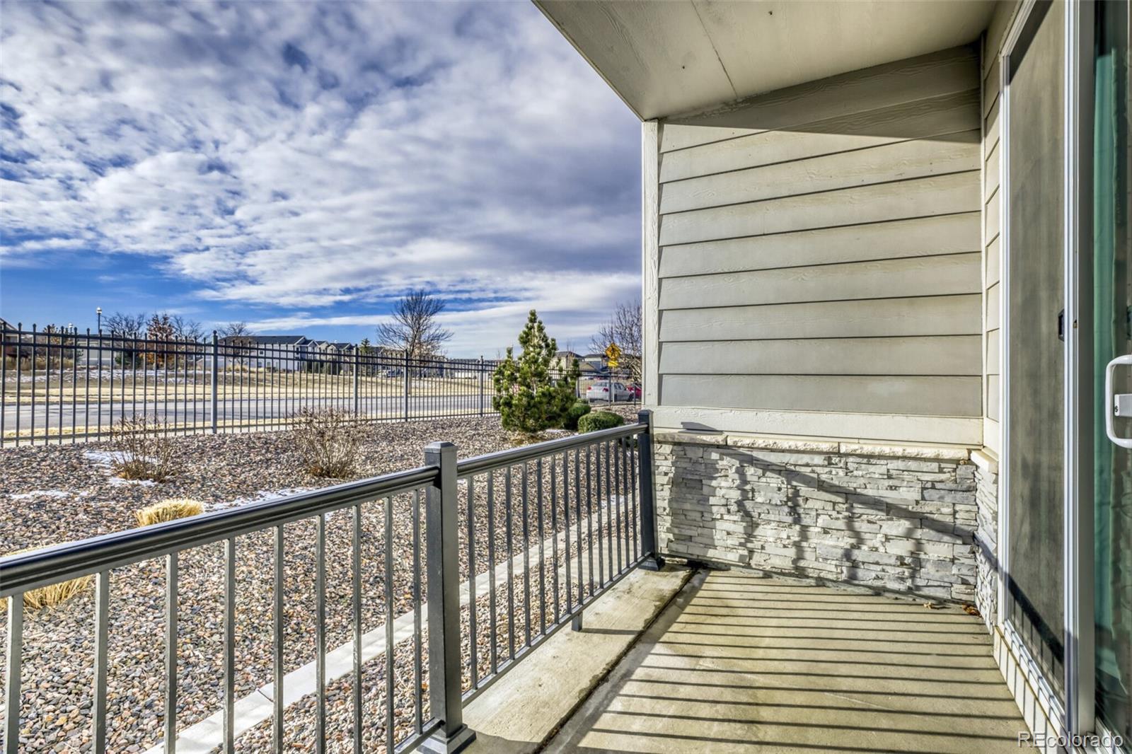 MLS Image #23 for 23626 e 5th place ,aurora, Colorado