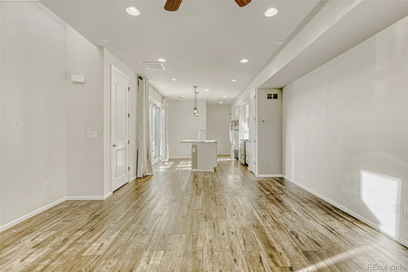 MLS Image #6 for 23626 e 5th place ,aurora, Colorado