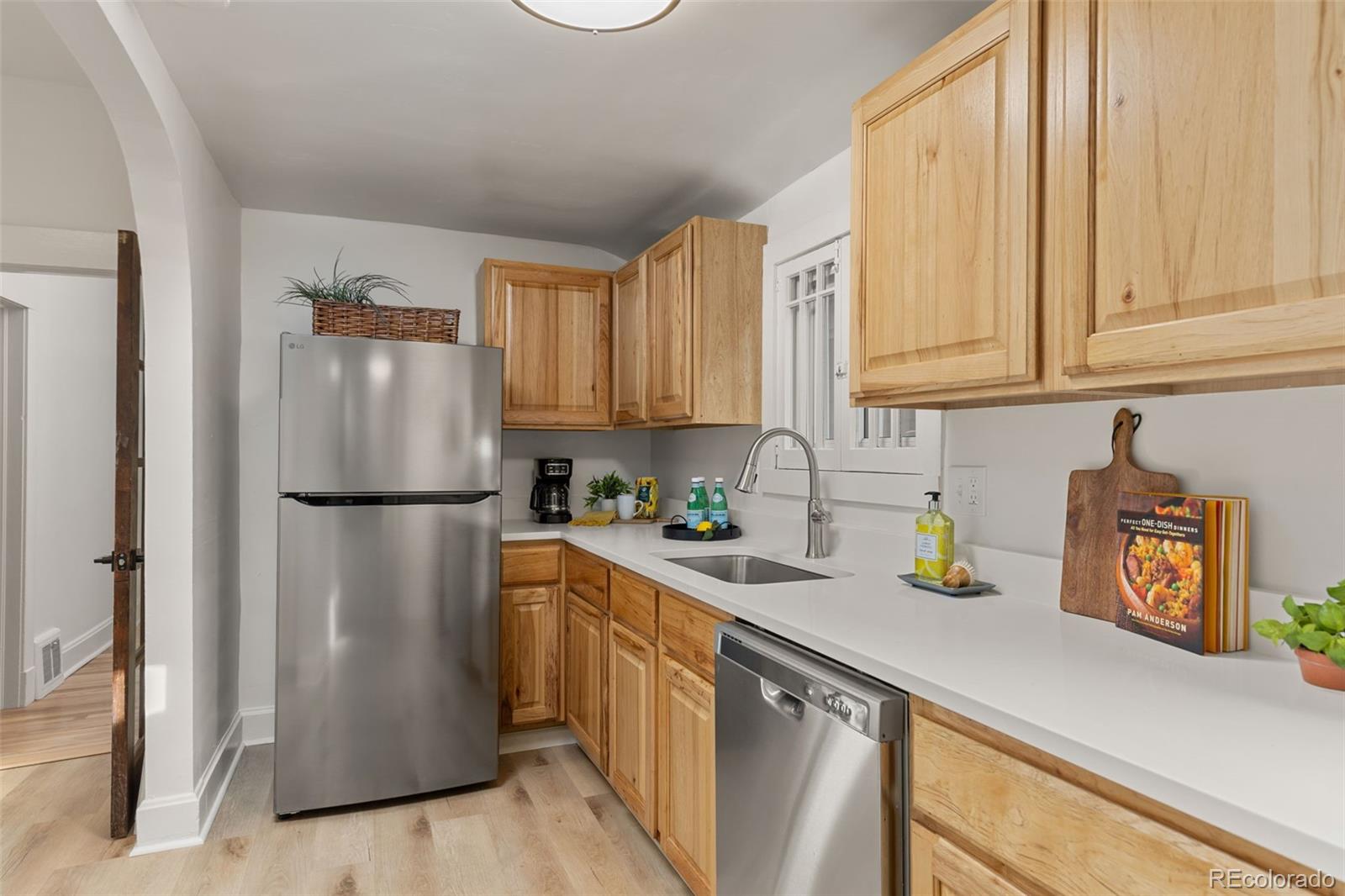 MLS Image #11 for 4415  yates street,denver, Colorado
