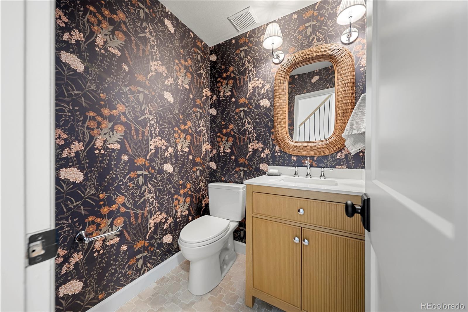 MLS Image #16 for 7154 s newport way,centennial, Colorado
