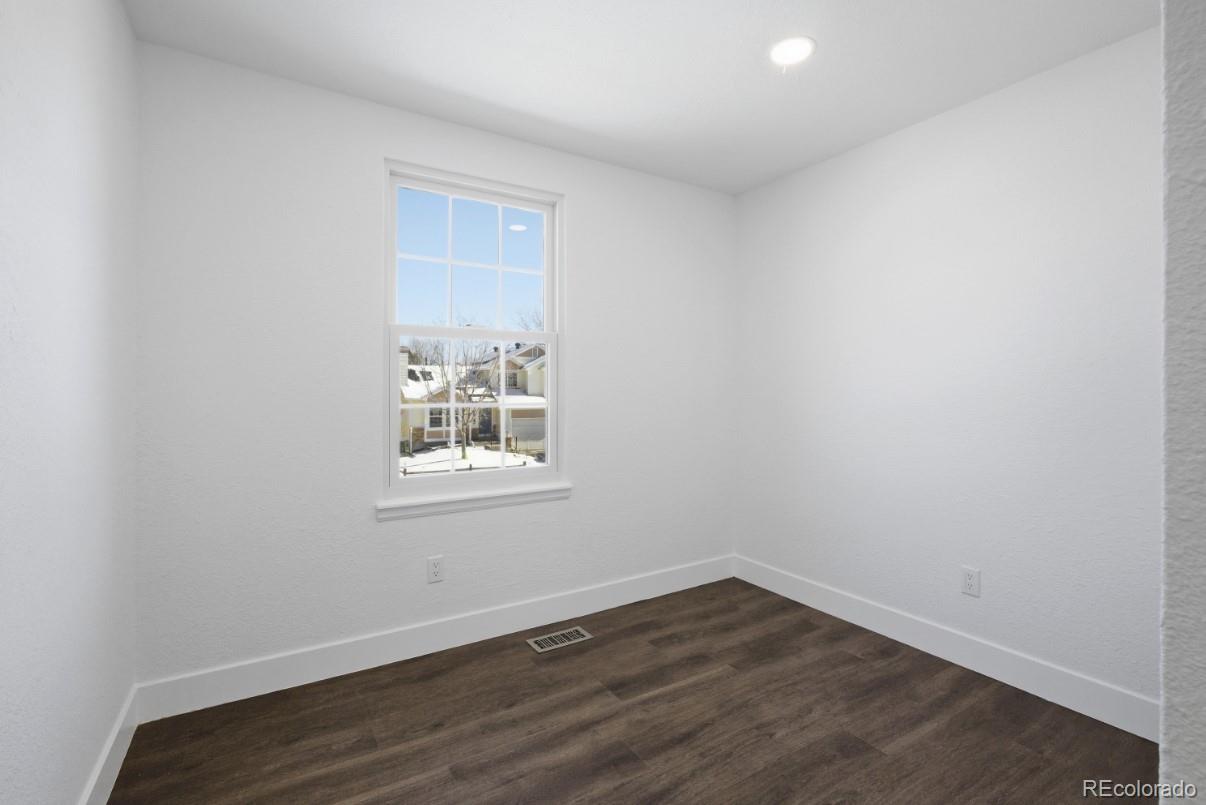 MLS Image #17 for 4295  genoa street,denver, Colorado