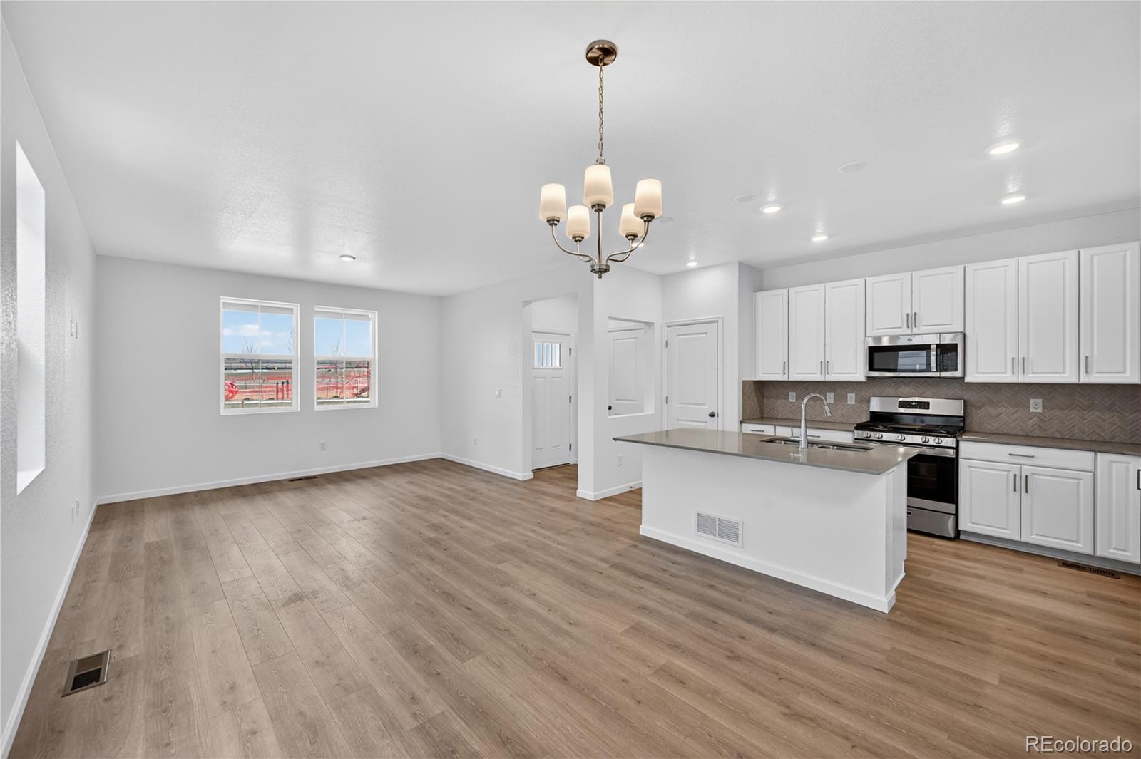 MLS Image #1 for 14841  arbor boulevard,thornton, Colorado