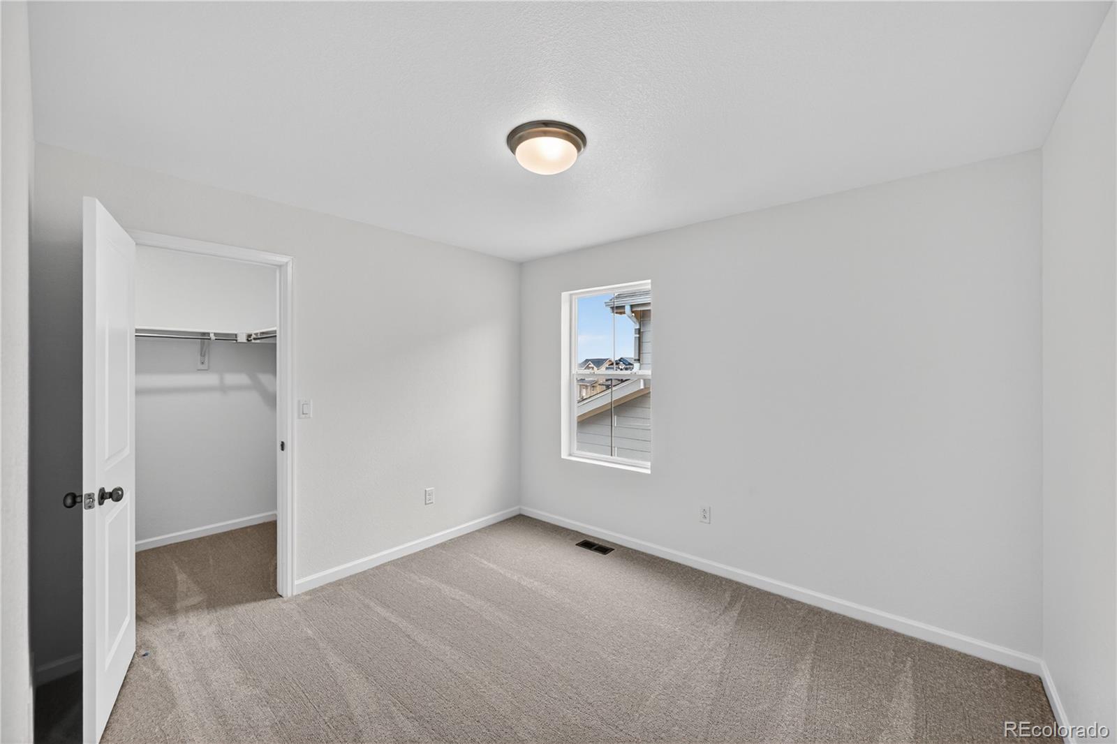 MLS Image #14 for 14841  arbor boulevard,thornton, Colorado