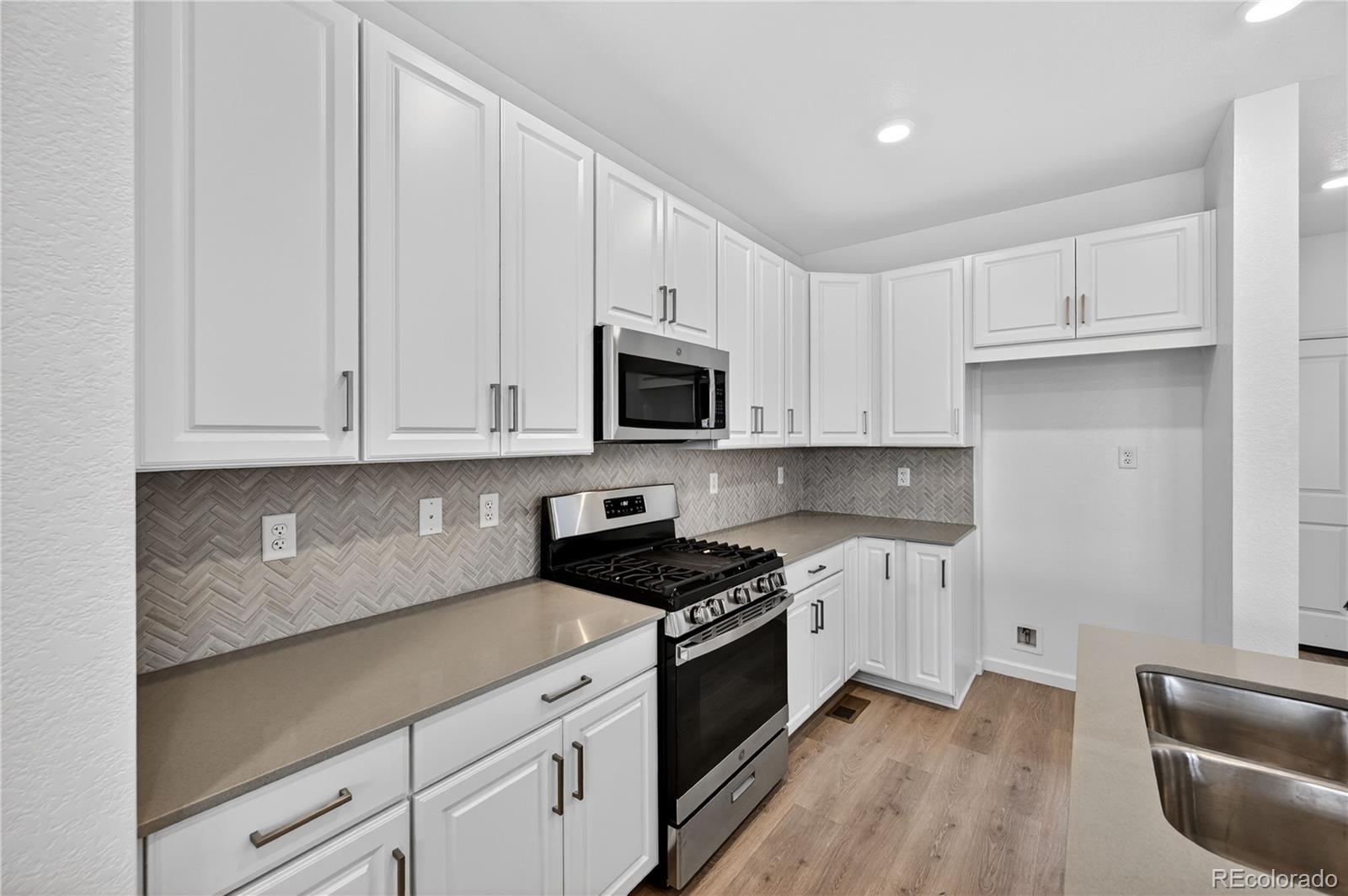 MLS Image #6 for 14841  arbor boulevard,thornton, Colorado