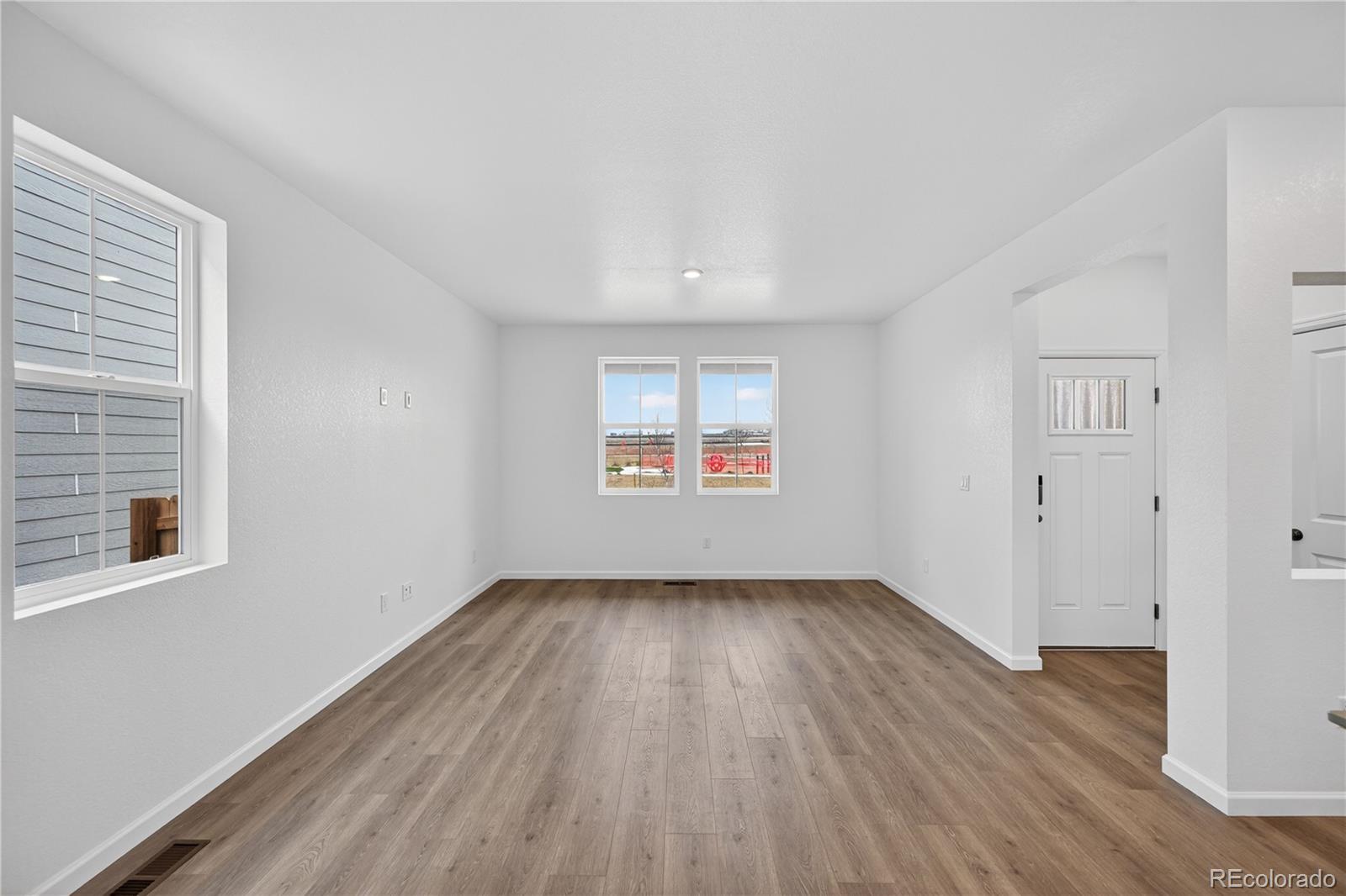 MLS Image #7 for 14841  arbor boulevard,thornton, Colorado