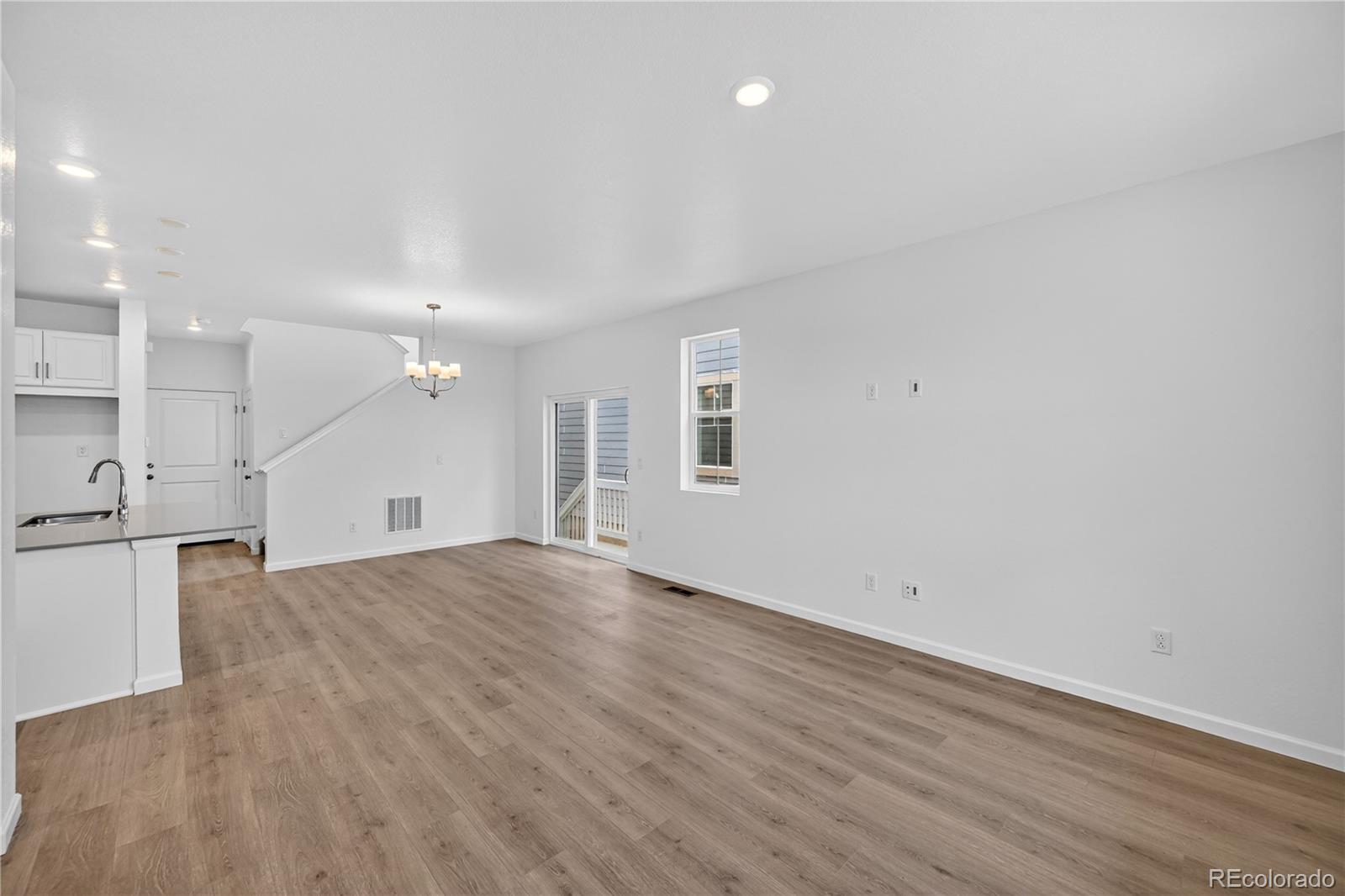 MLS Image #8 for 14841  arbor boulevard,thornton, Colorado