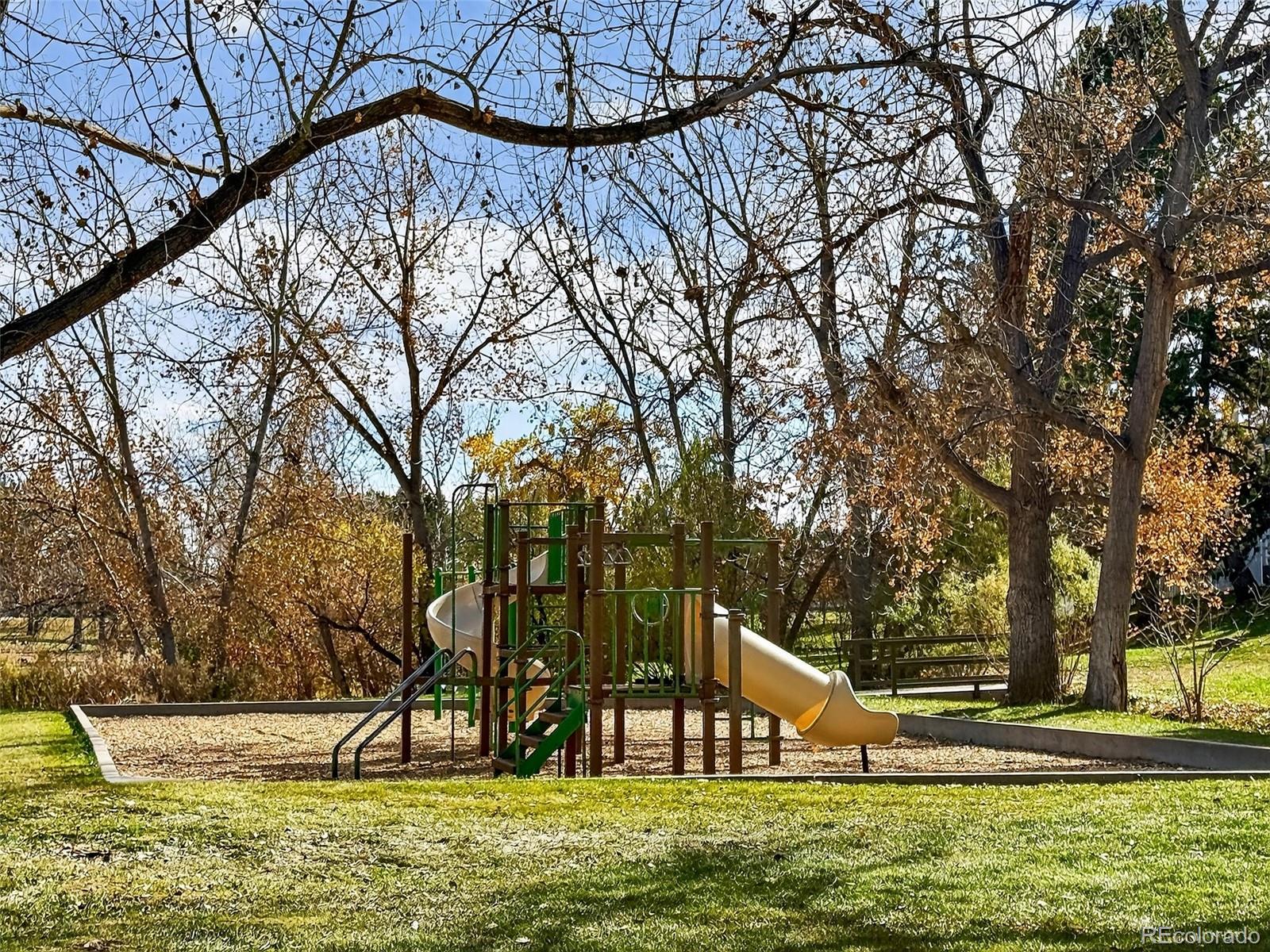 MLS Image #45 for 10885 w half moon pass,littleton, Colorado