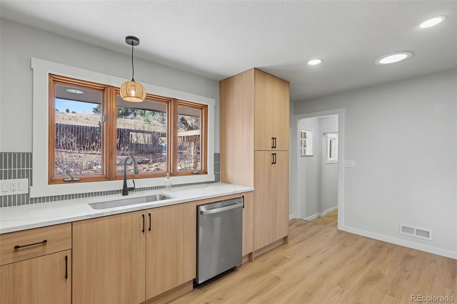 MLS Image #9 for 1214  milky way,colorado springs, Colorado