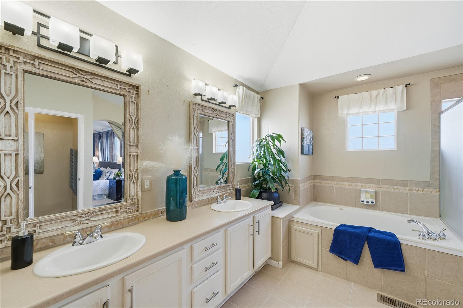 MLS Image #25 for 9645 n crystal lake drive,littleton, Colorado