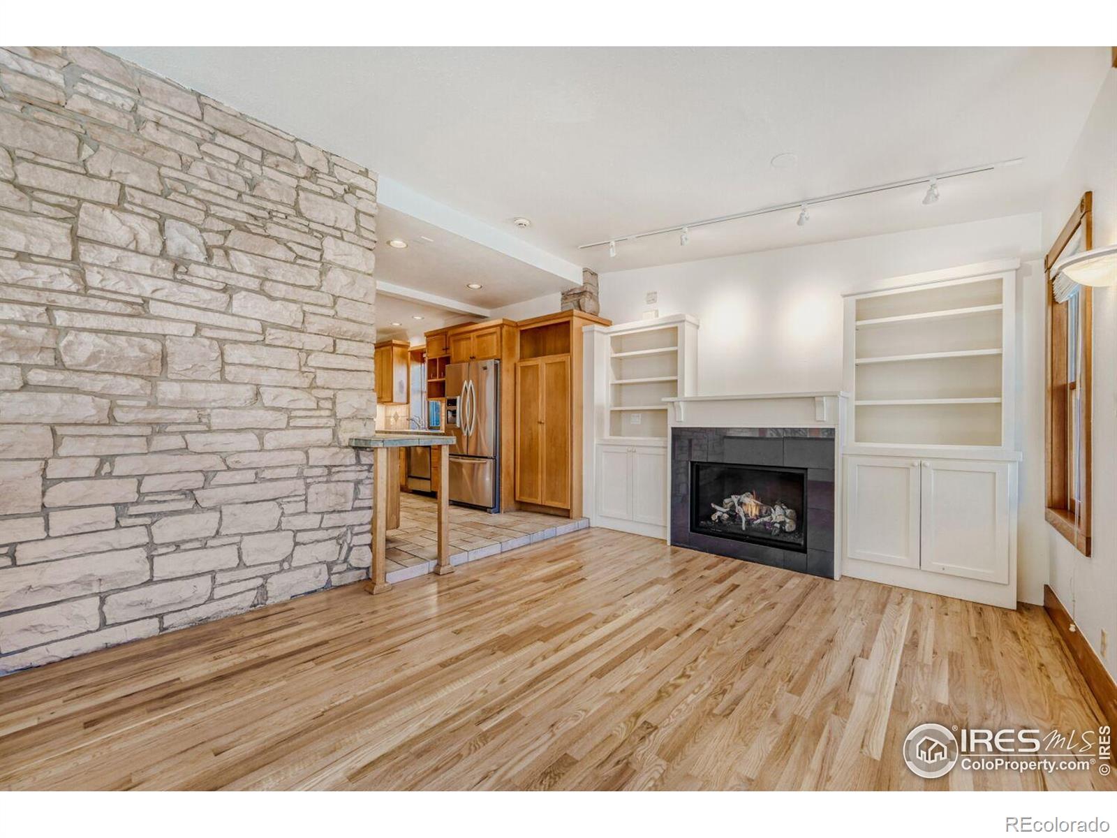MLS Image #11 for 964  grant place,boulder, Colorado