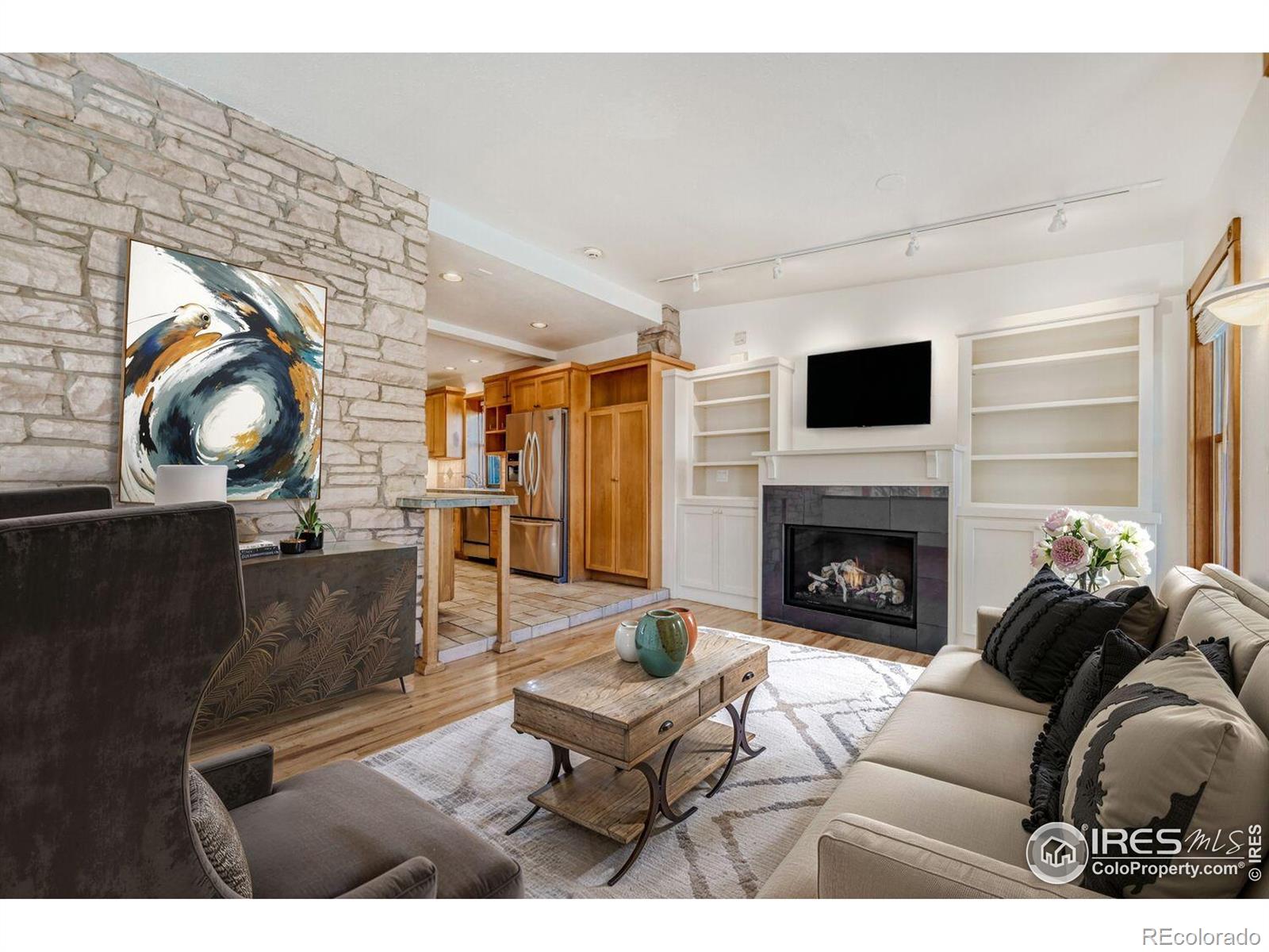 MLS Image #12 for 964  grant place,boulder, Colorado