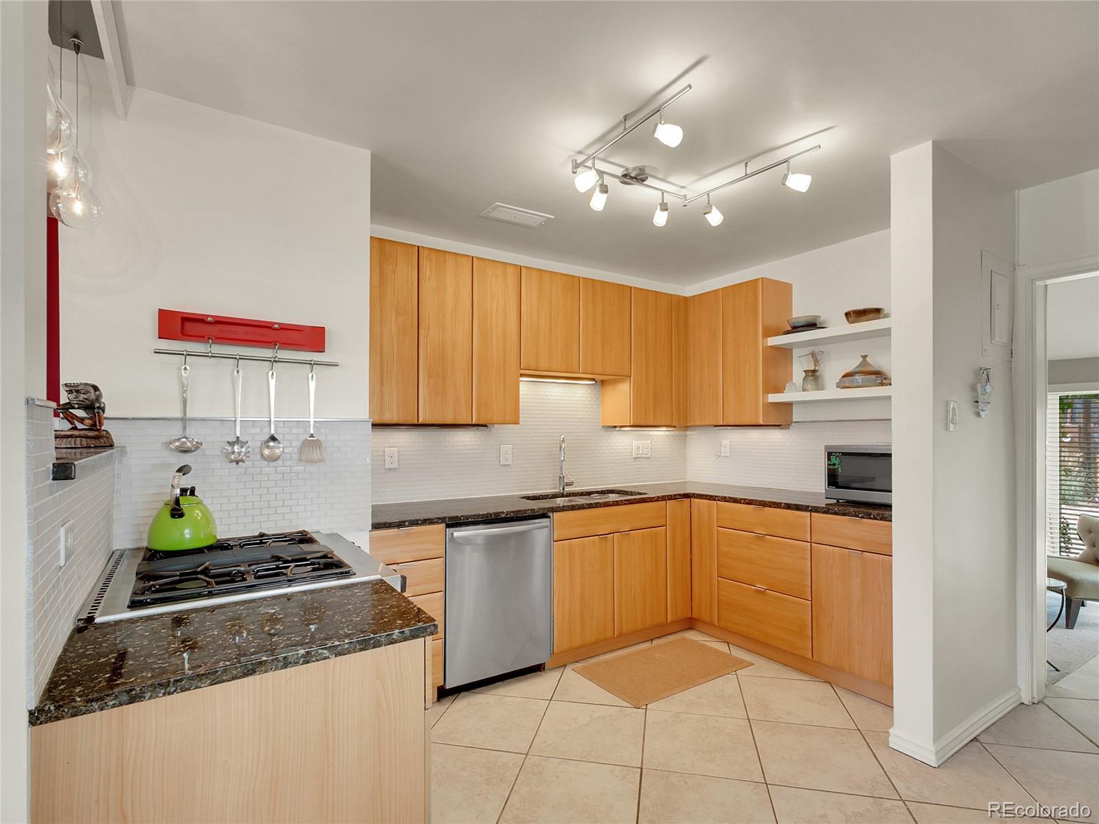 MLS Image #11 for 601 s dale court,denver, Colorado