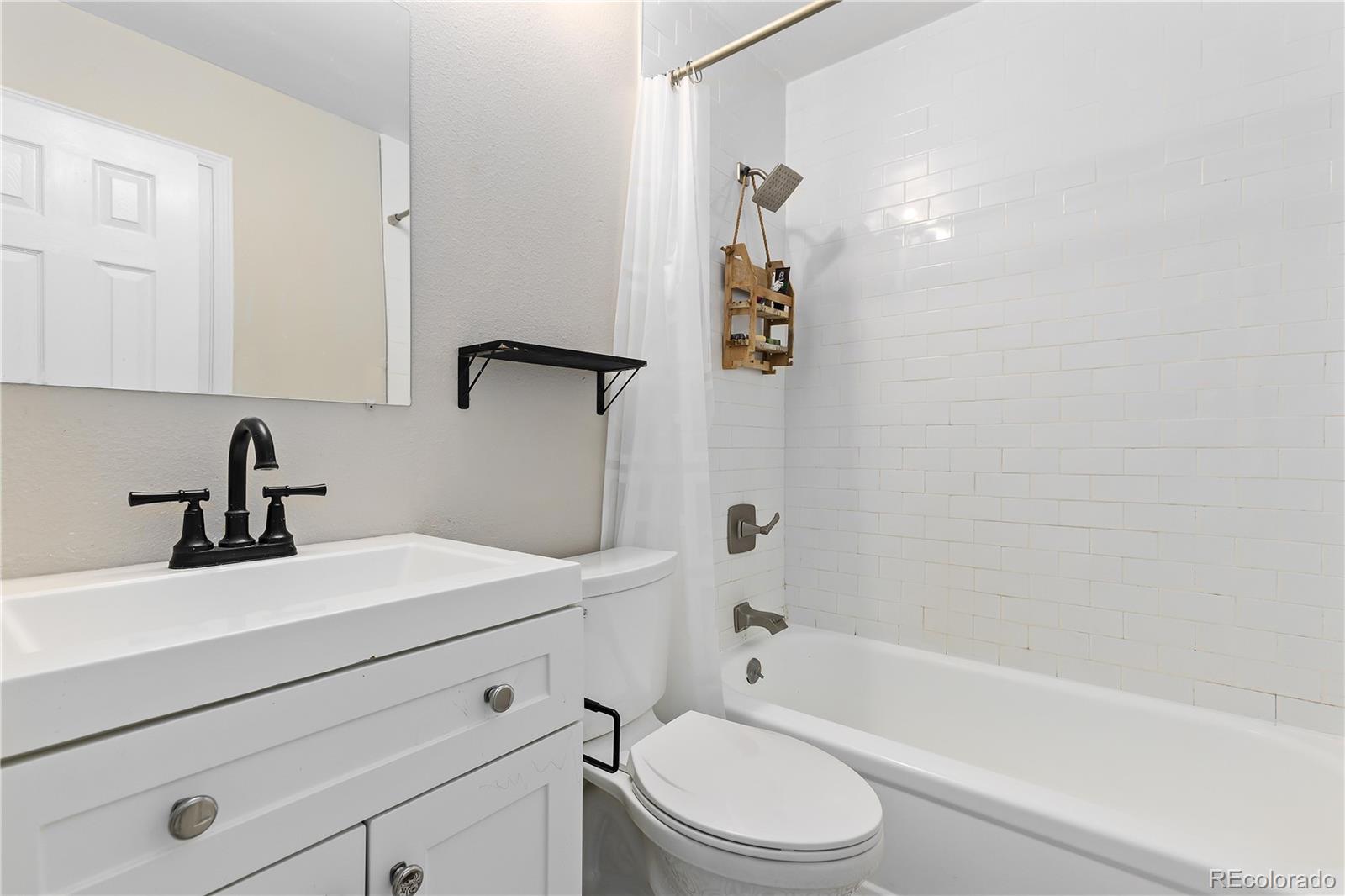 MLS Image #12 for 2297 s jasper way b,aurora, Colorado