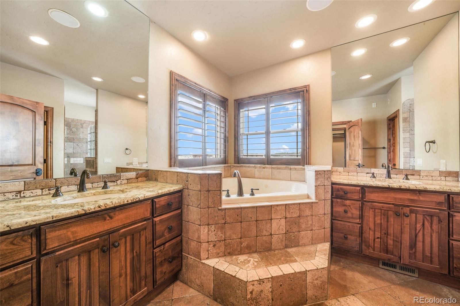 MLS Image #23 for 7830  tannenbaum road,colorado springs, Colorado