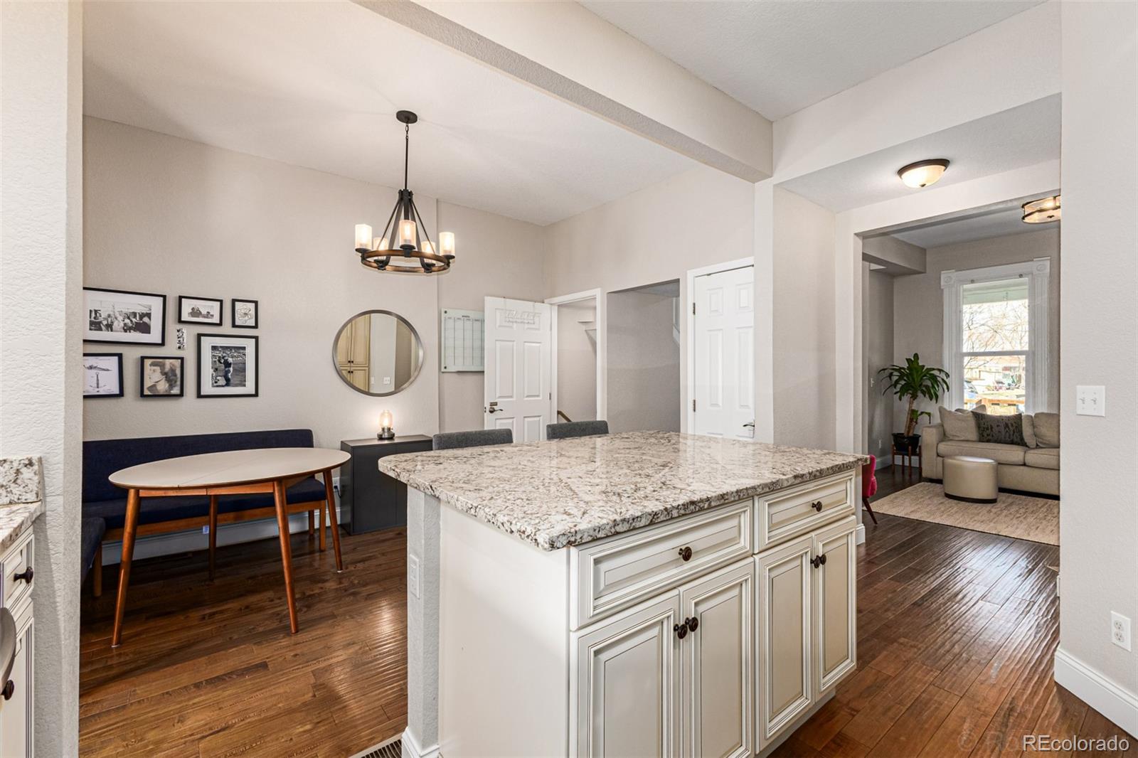 MLS Image #10 for 3649 n high street,denver, Colorado