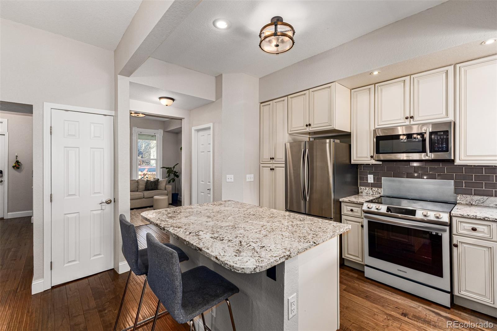 MLS Image #9 for 3649 n high street,denver, Colorado