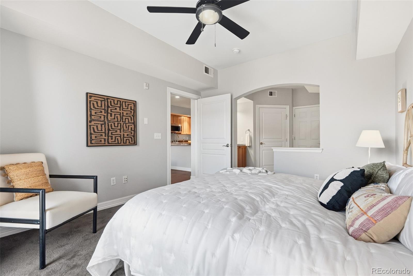MLS Image #12 for 1705 n gaylord street 207,denver, Colorado