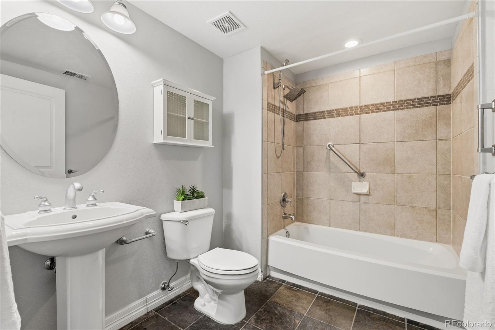 MLS Image #20 for 1705 n gaylord street 207,denver, Colorado