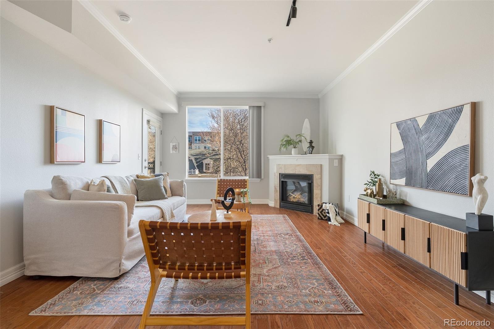 MLS Image #4 for 1705 n gaylord street 207,denver, Colorado