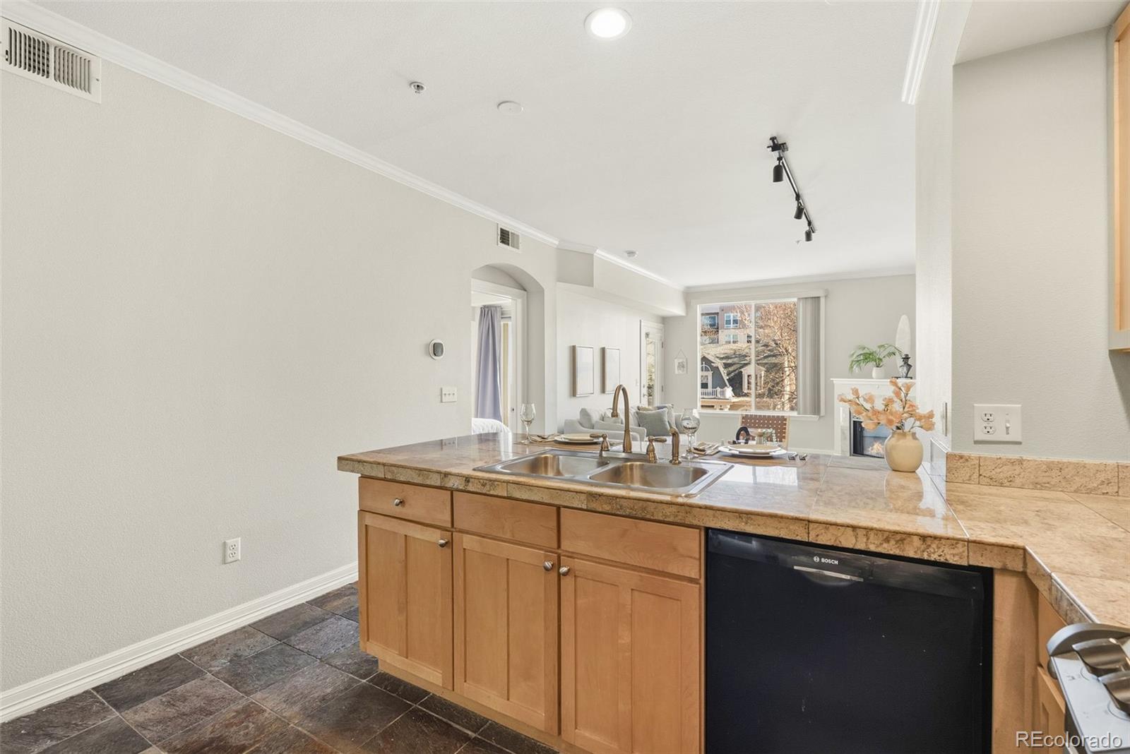 MLS Image #8 for 1705 n gaylord street 207,denver, Colorado
