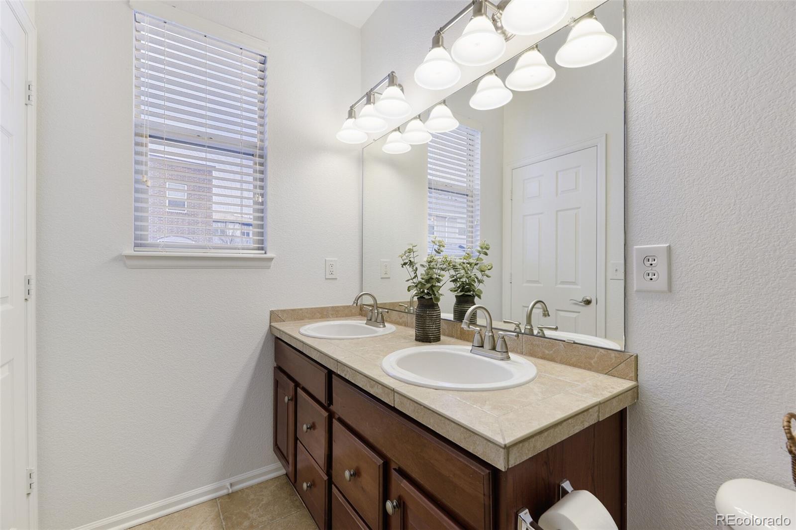 MLS Image #13 for 13636 e weaver place ,englewood, Colorado