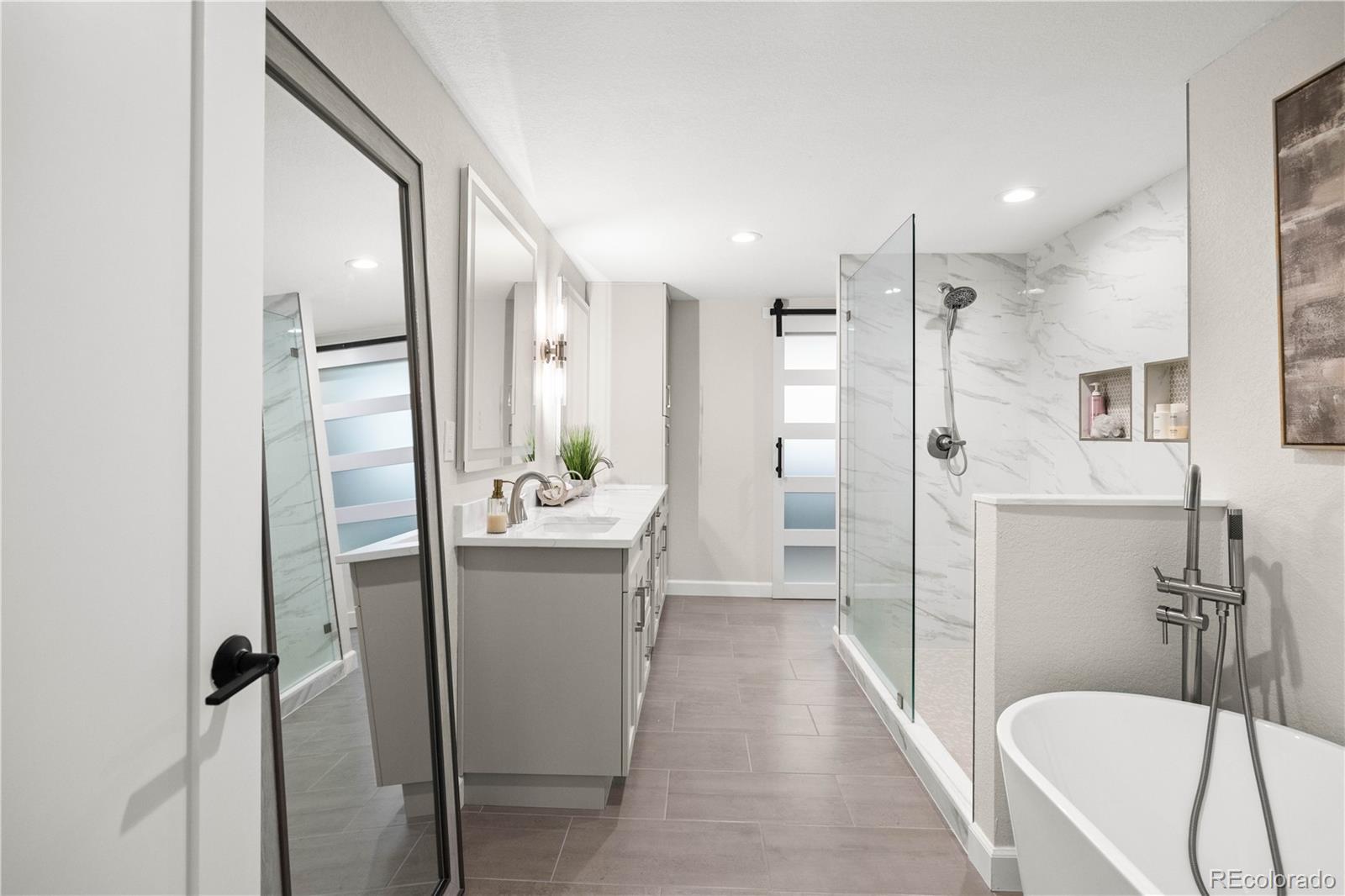 MLS Image #16 for 6060 e hinsdale court,centennial, Colorado