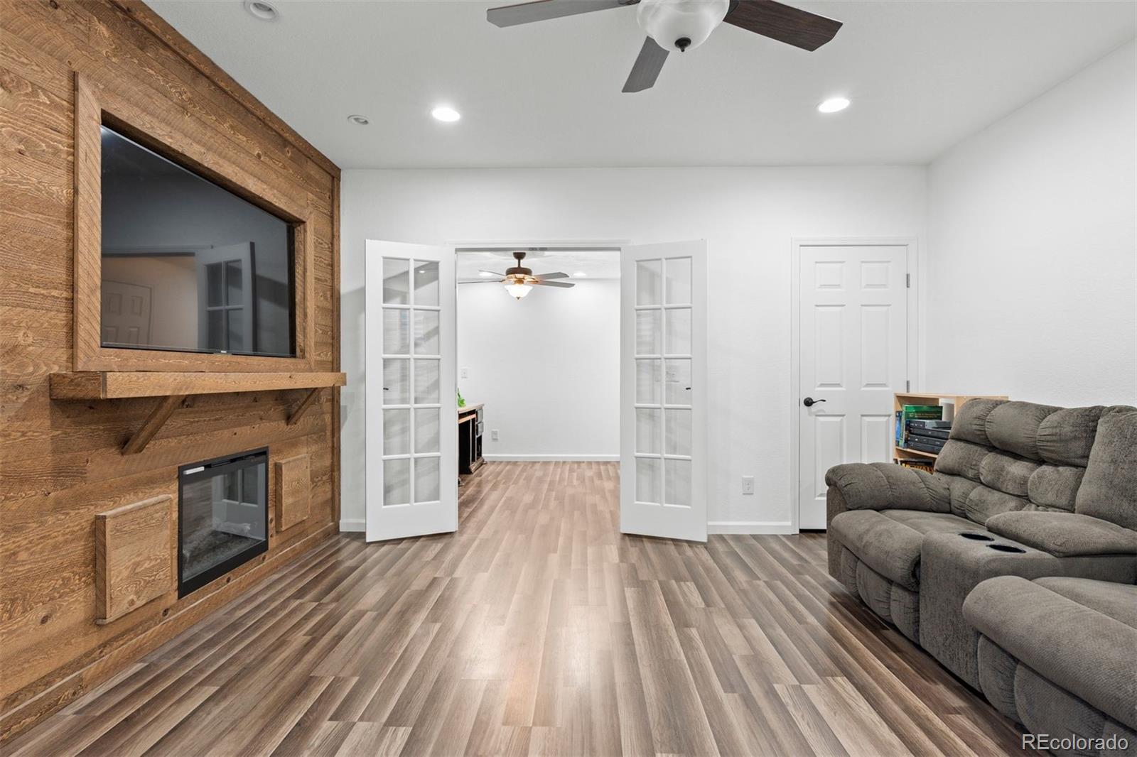 MLS Image #19 for 1849  coach house loop,castle rock, Colorado