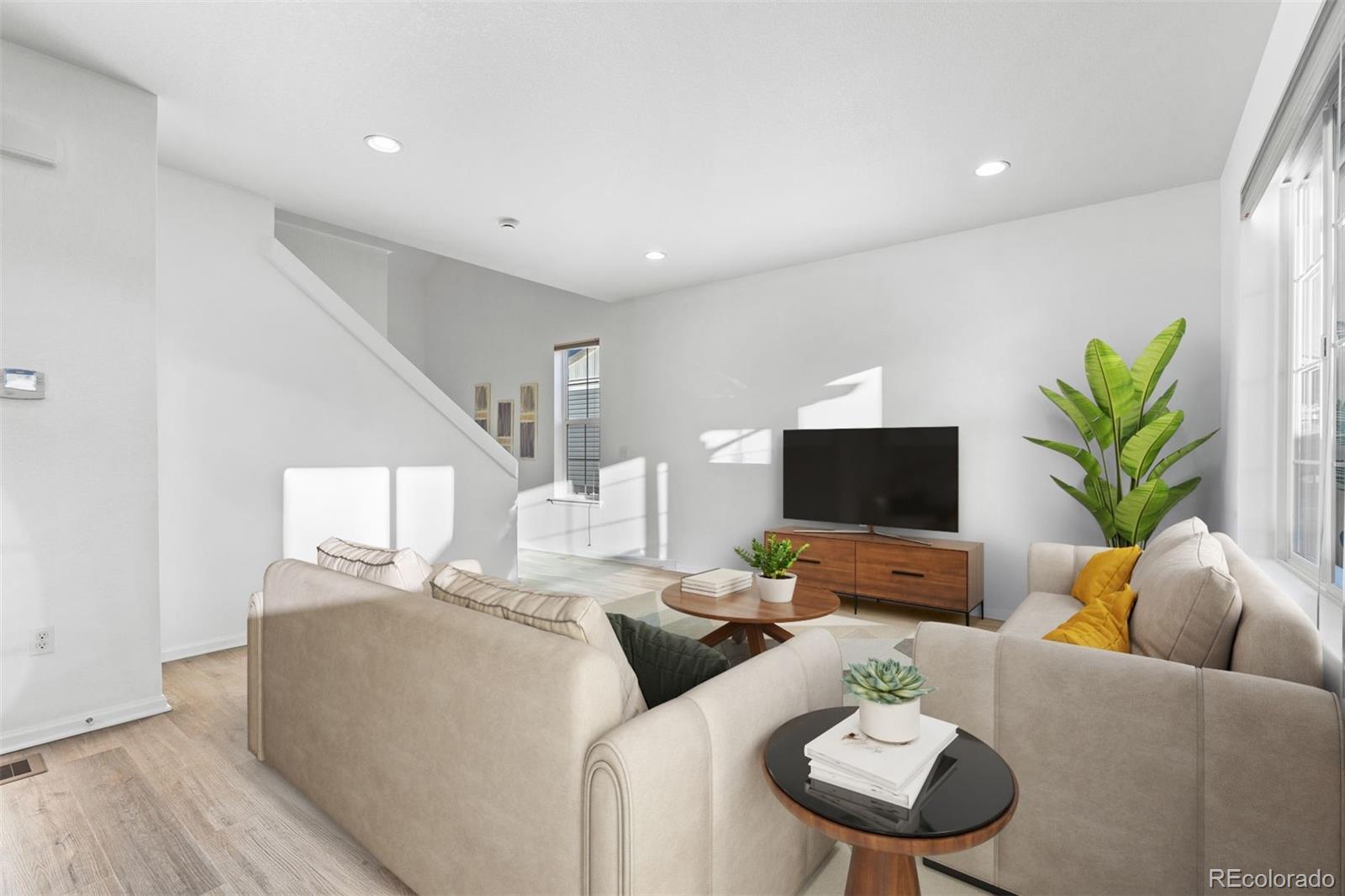 MLS Image #3 for 1849  coach house loop,castle rock, Colorado
