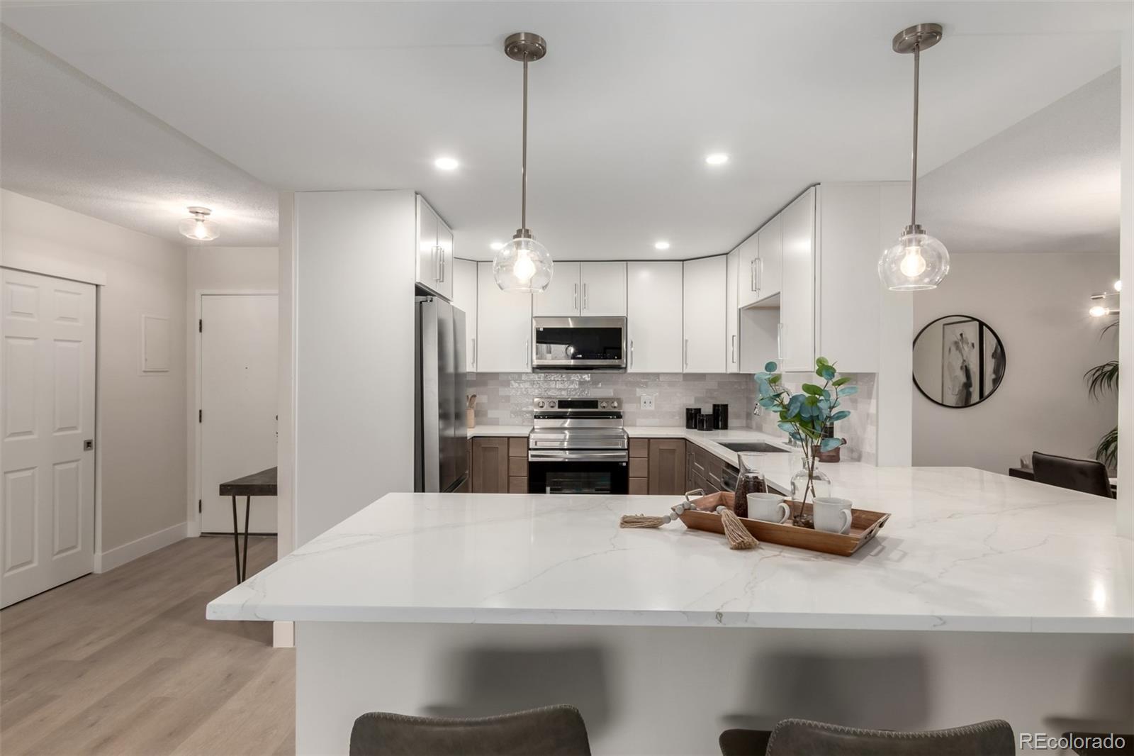 MLS Image #11 for 13609 e cornell avenue 208,aurora, Colorado